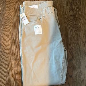 Izod Stretch Chino